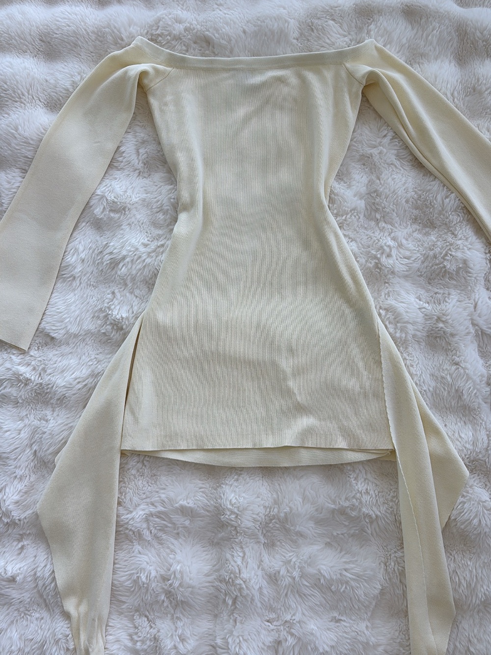 Tiger Mist Cypress Mini Dress Cream Off-Shoulder Tie Front Detail - Picture 6 of 8